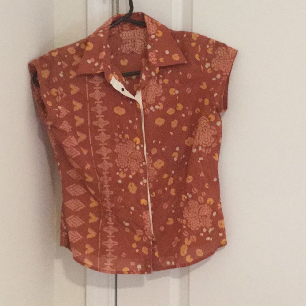 Mountain Hardwear short sleeve top